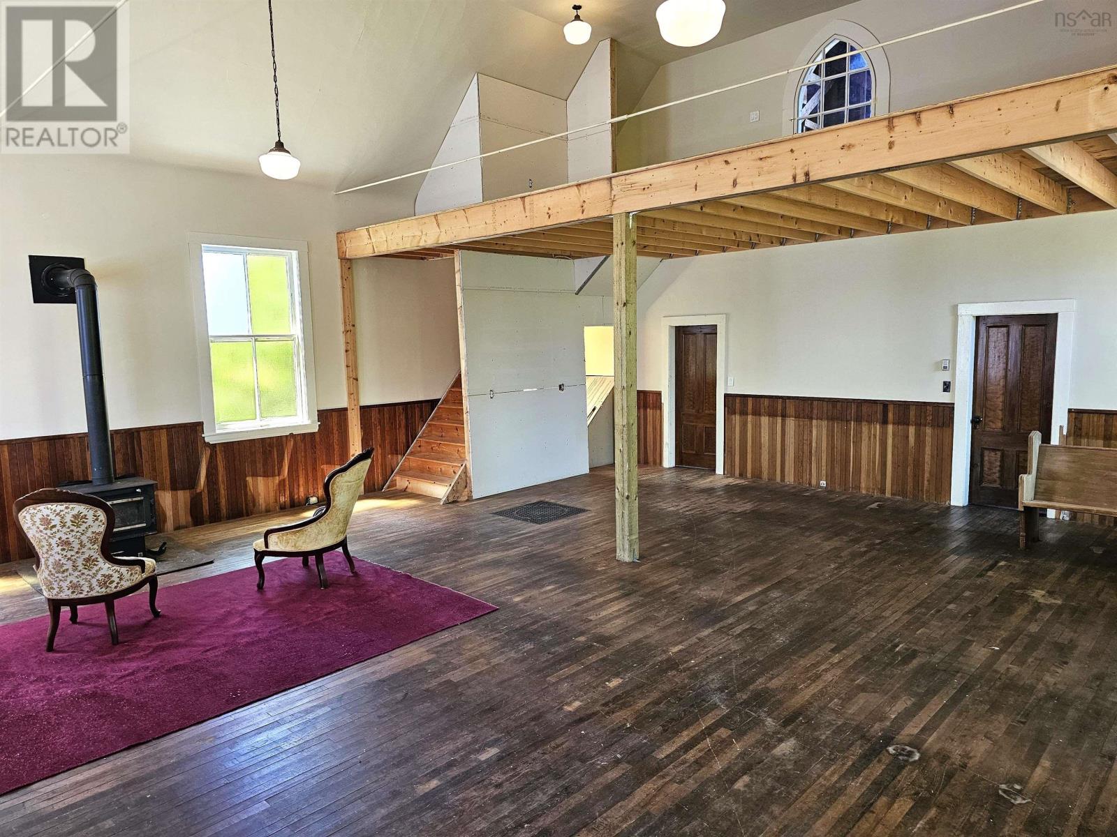 6910 Highway 2 Property Photo 15