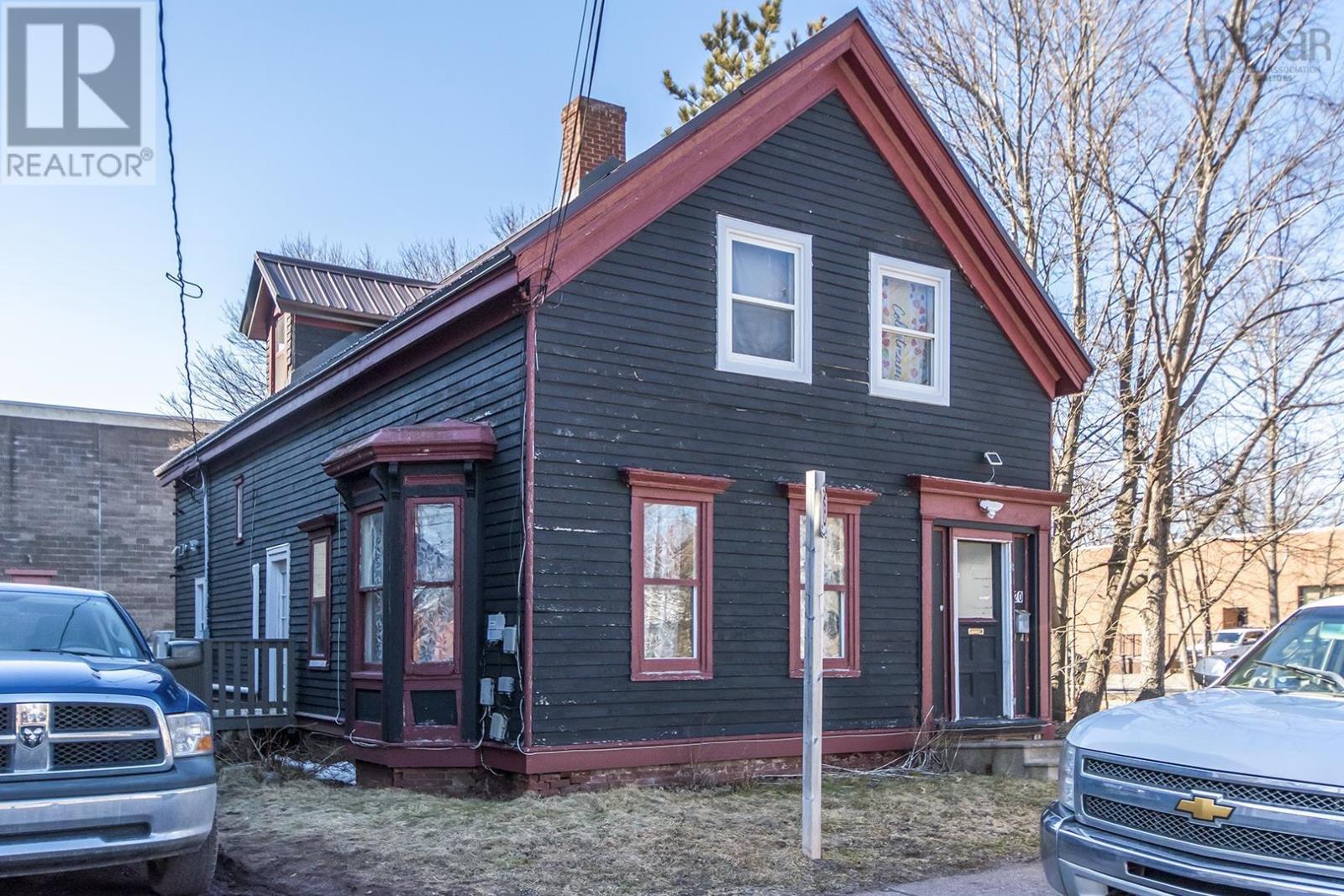 20 Louise Street Property Photo 1
