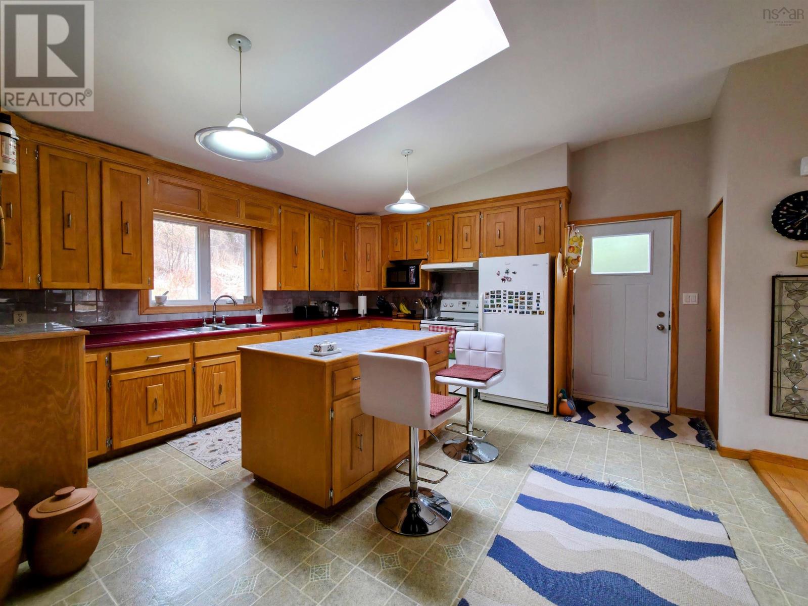 9380 Highway 3 Property Photo 8