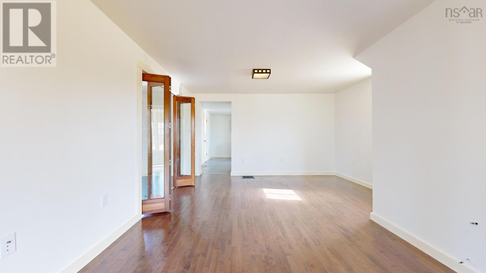 62 Chapel Street Property Photo 21