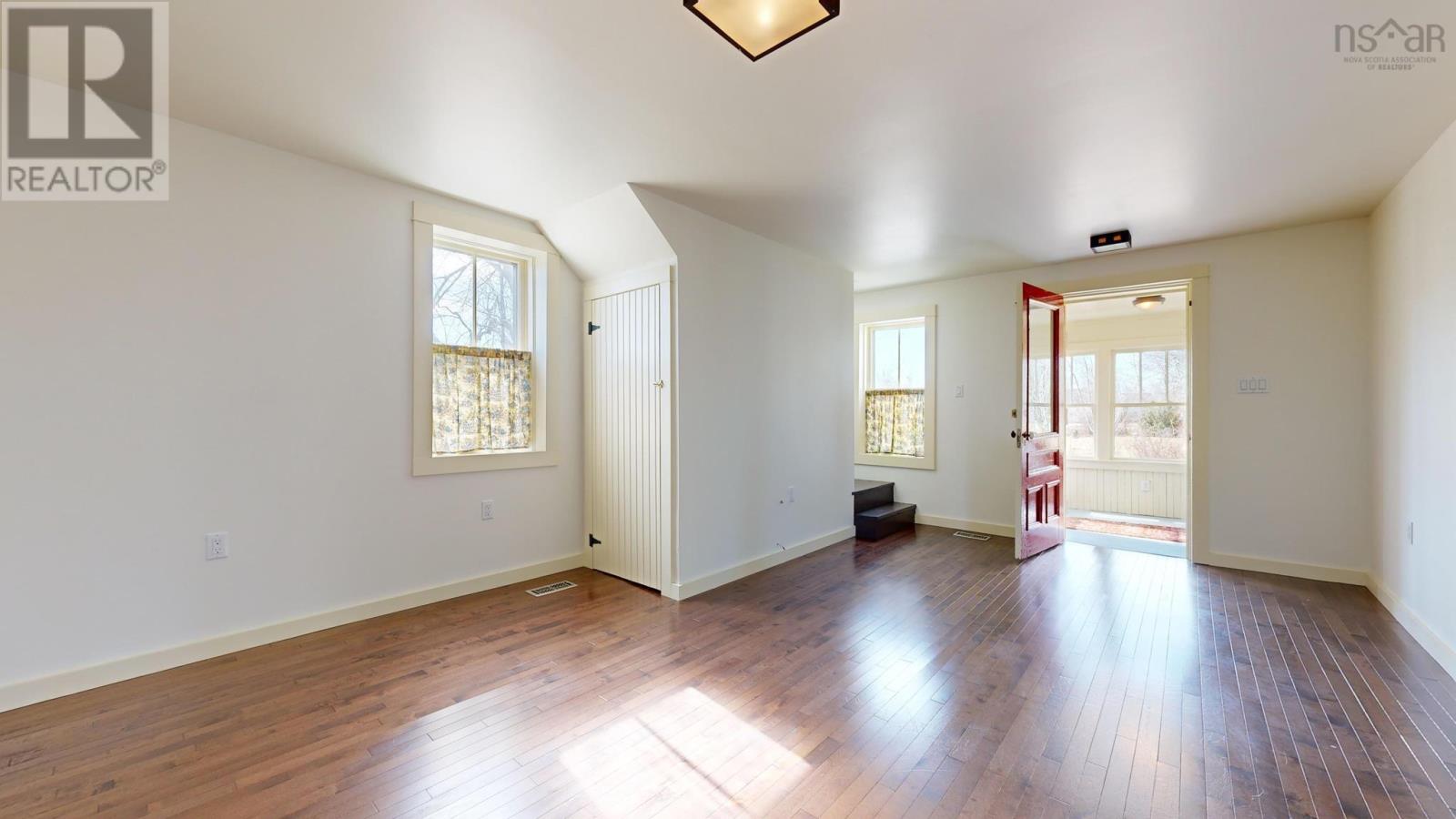 62 Chapel Street Property Photo 27