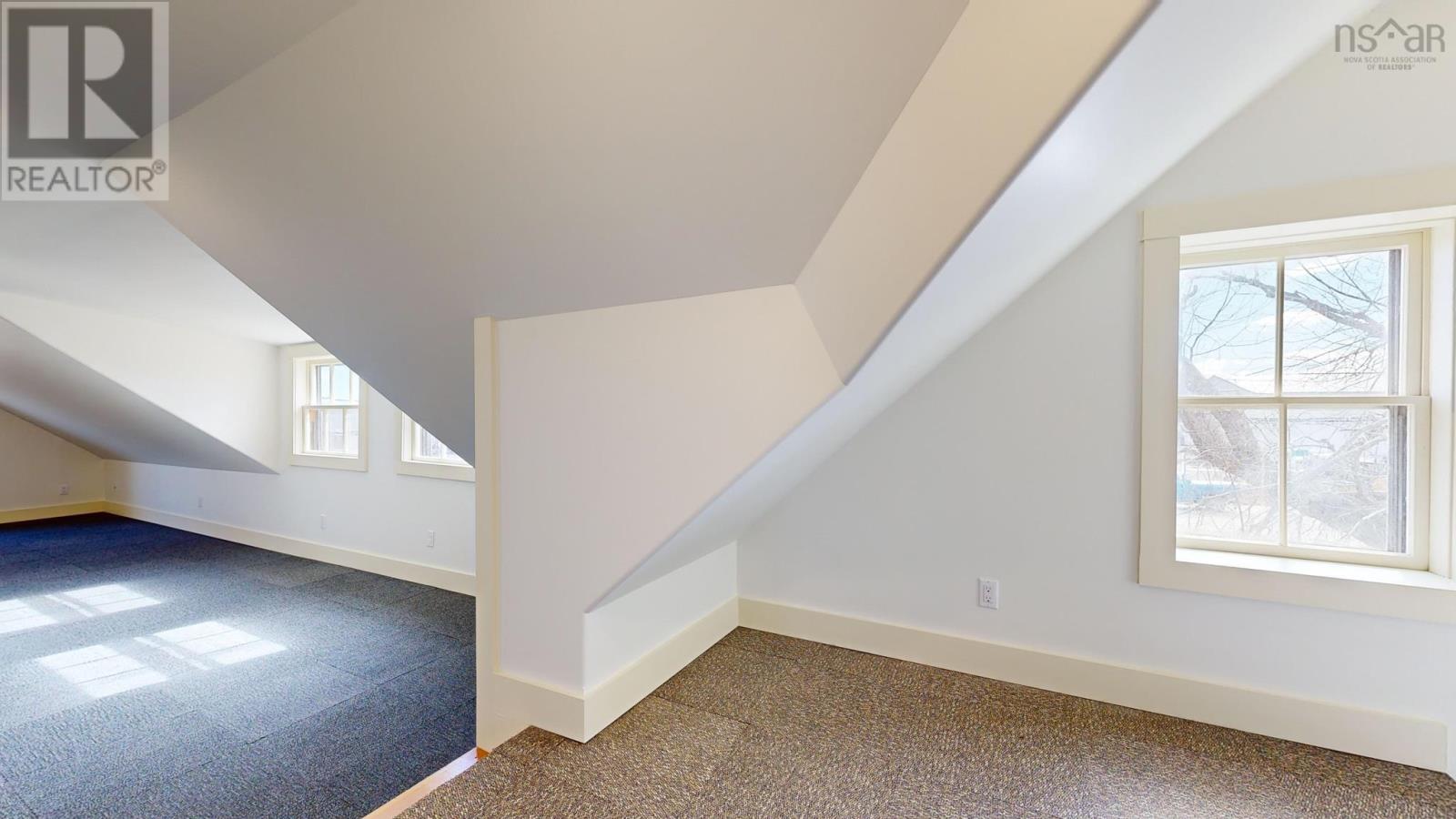 62 Chapel Street Property Photo 28
