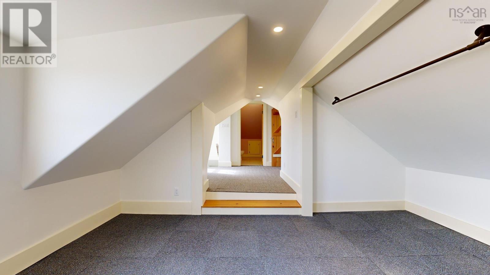 62 Chapel Street Property Photo 31