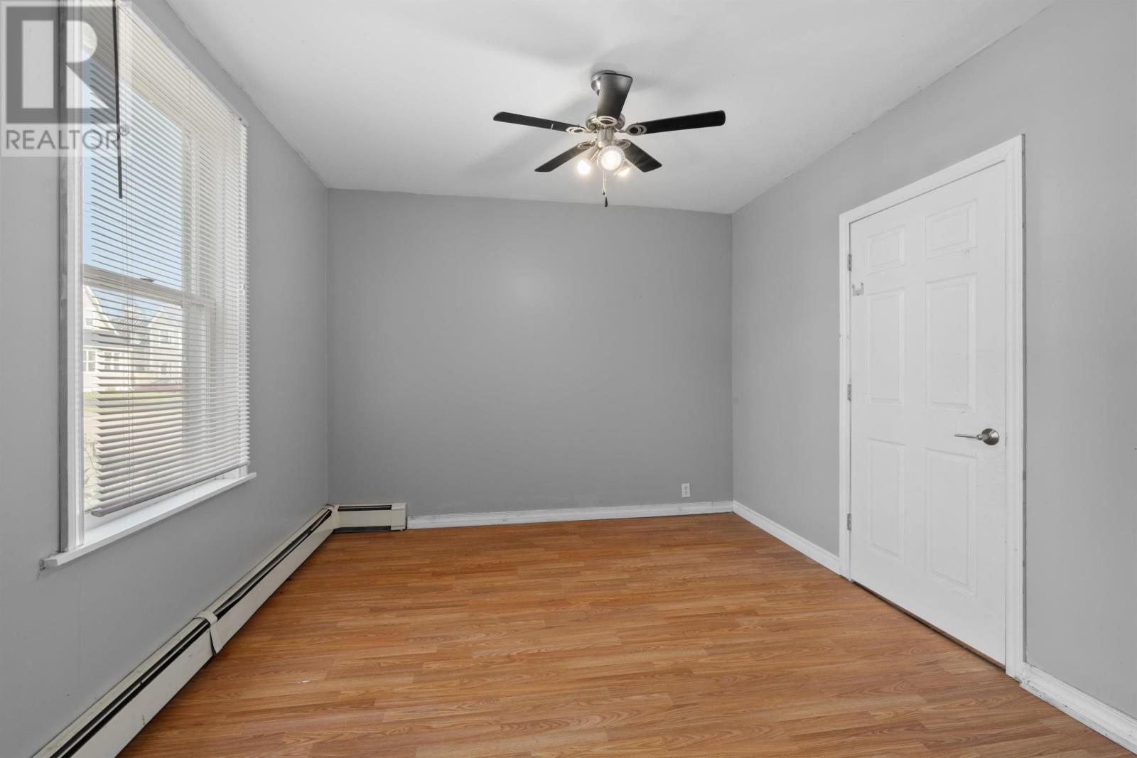 91 A/b Beach Street Property Photo 3