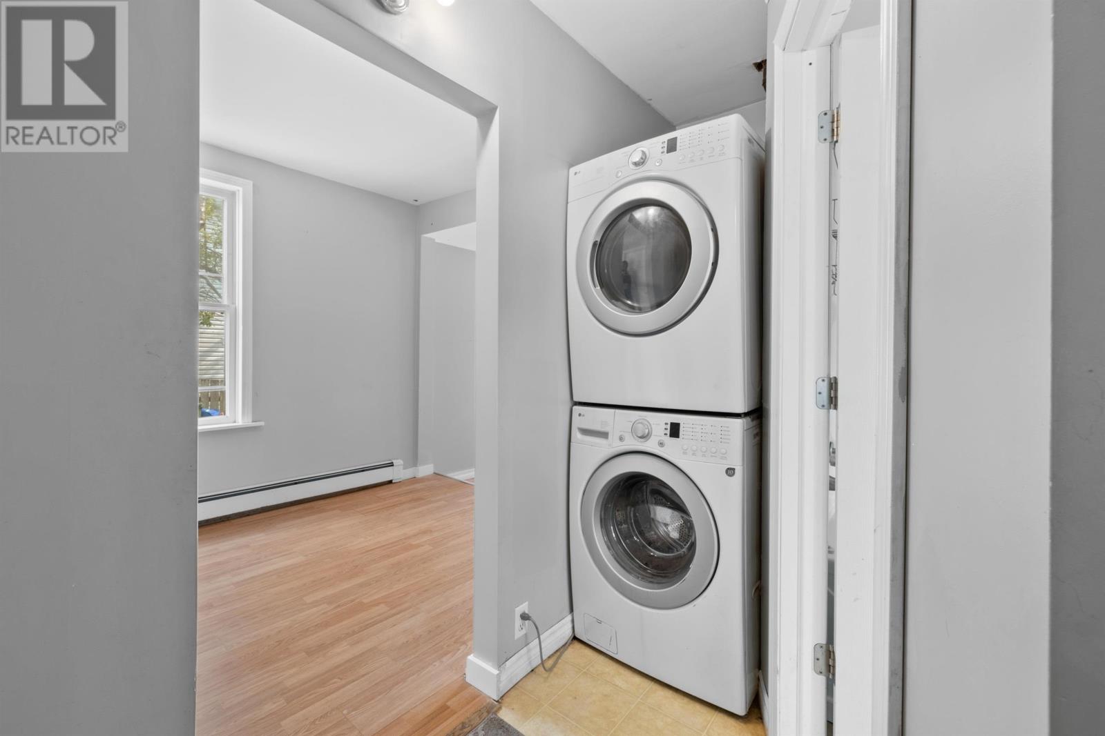 91 A/b Beach Street Property Photo 6
