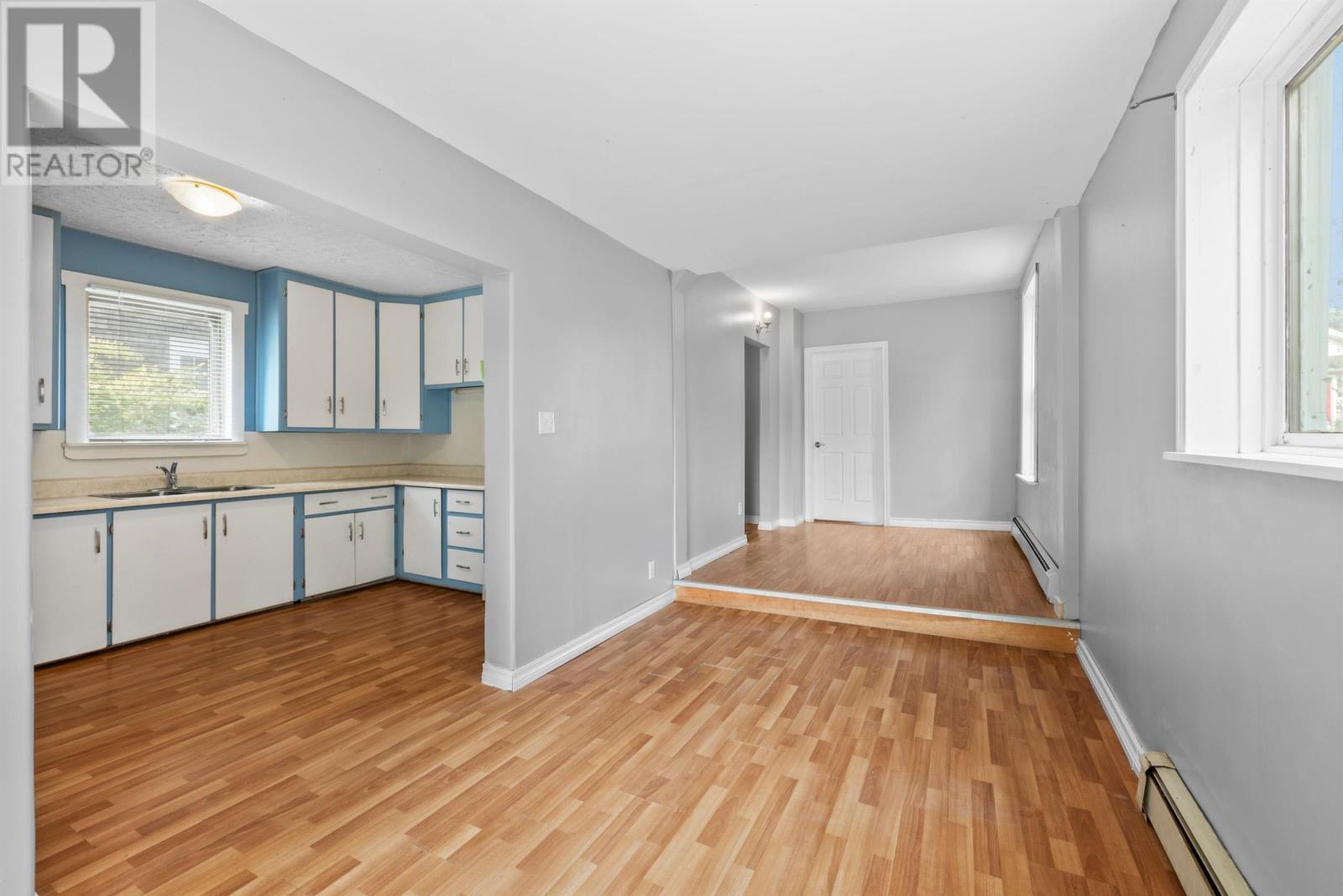 91 A/b Beach Street Property Photo 11