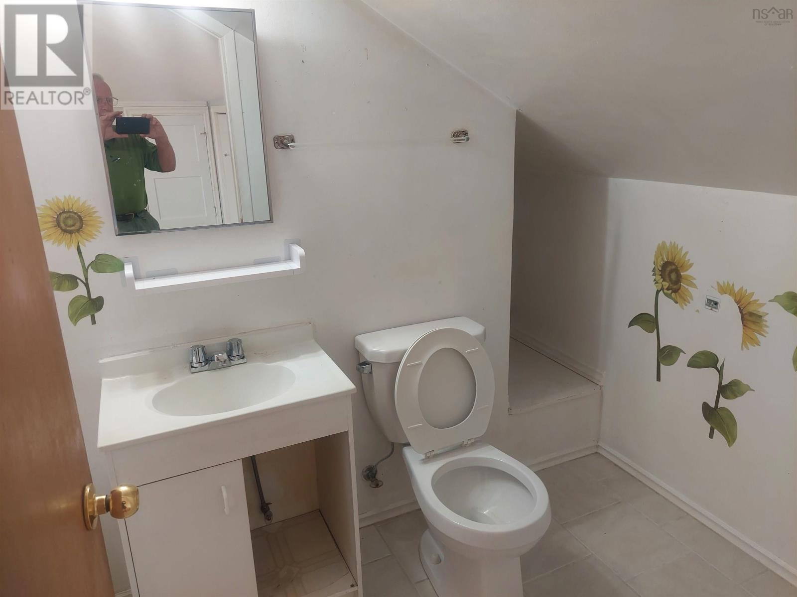 3786/84 High Street Property Photo 13