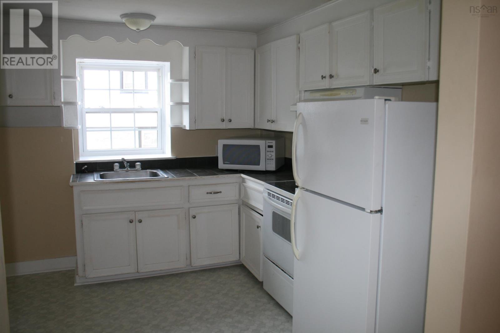 3786/84 High Street Property Photo 14