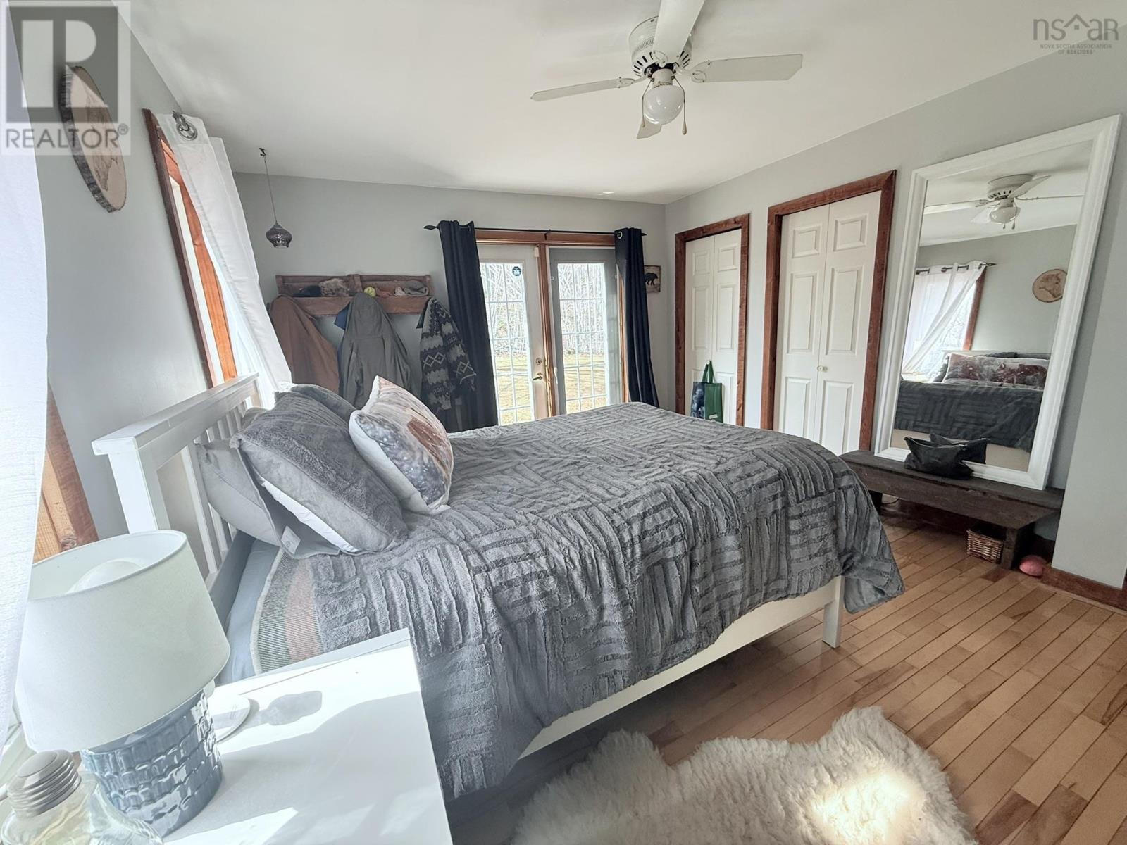 652 East Earltown Road Property Photo 14