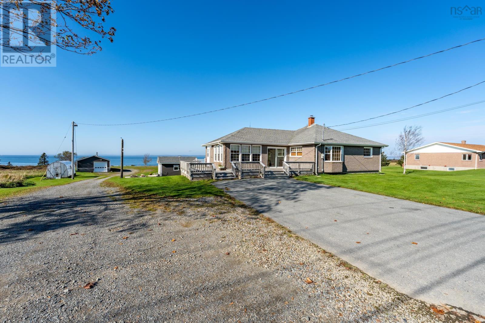 1271 Highway 1 Property Photo 6