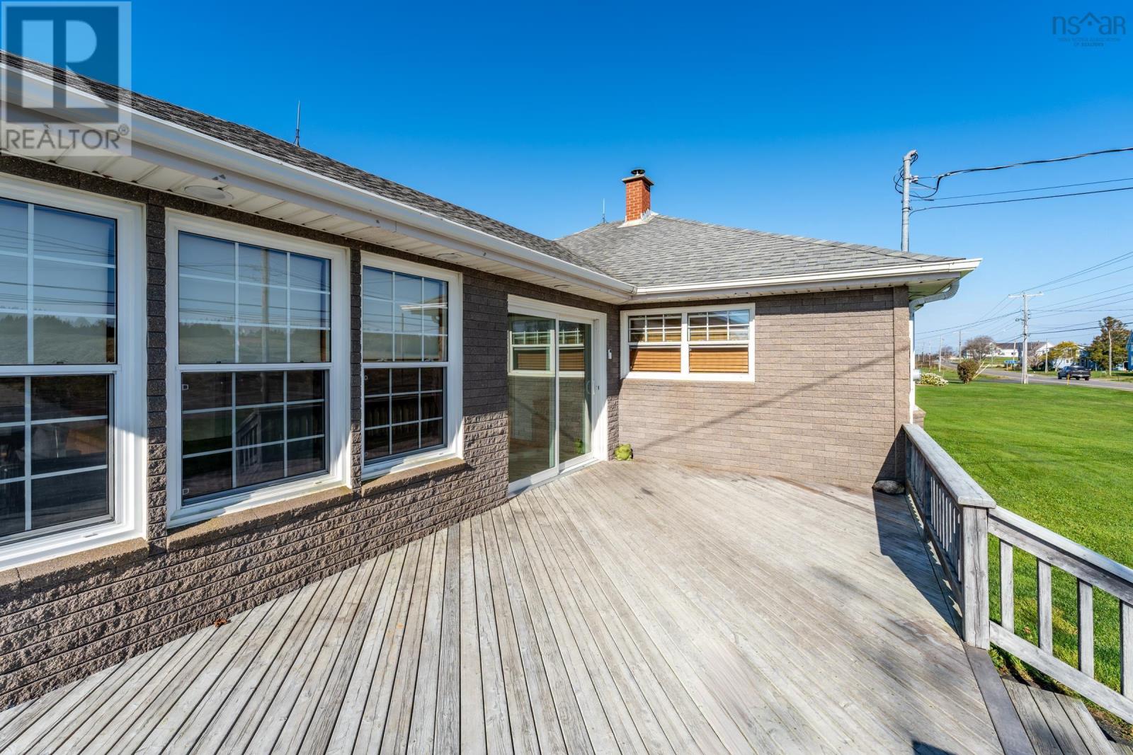 1271 Highway 1 Property Photo 8