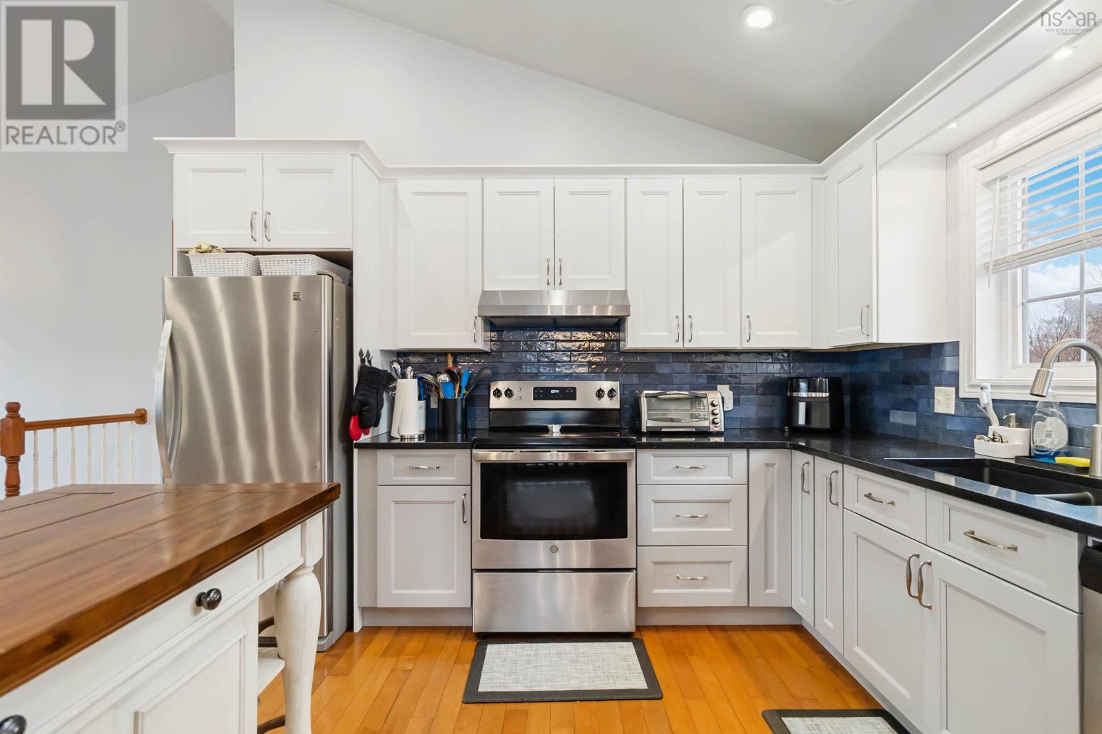 12 Olympiad Avenue Property Photo 7