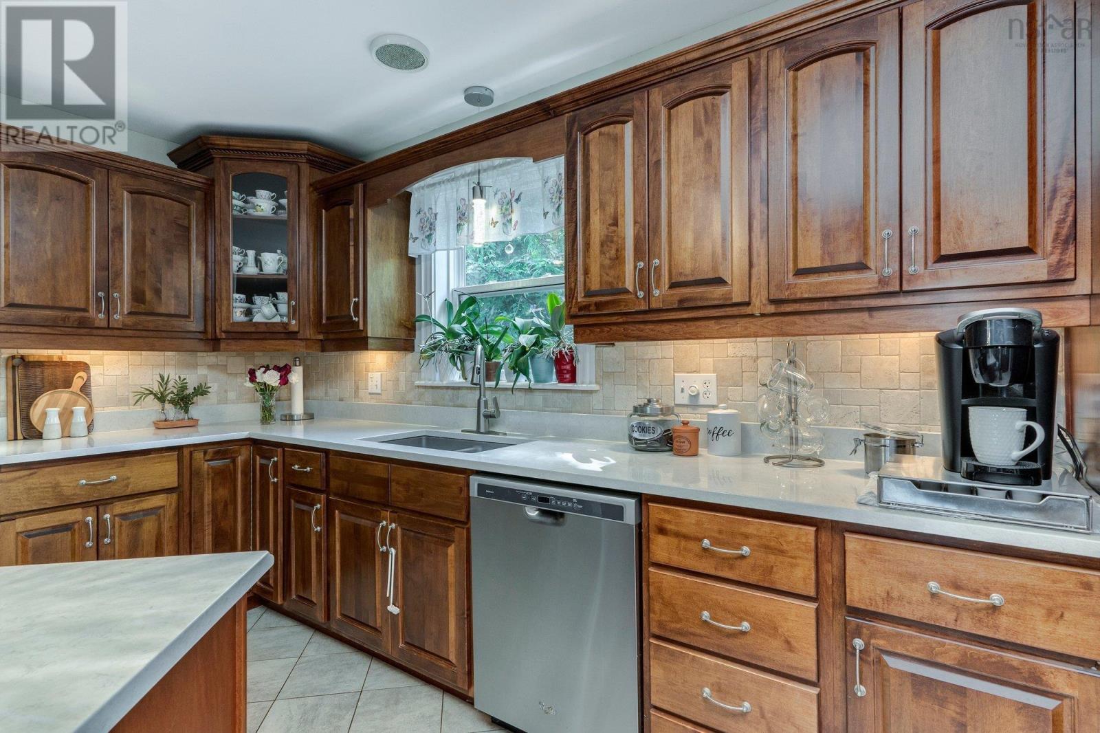 32 Halewood Drive Property Photo 13