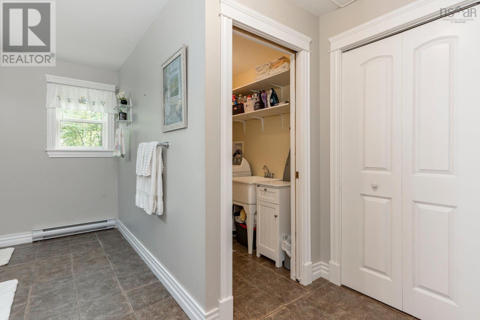 32 Halewood Drive Property Photo 28