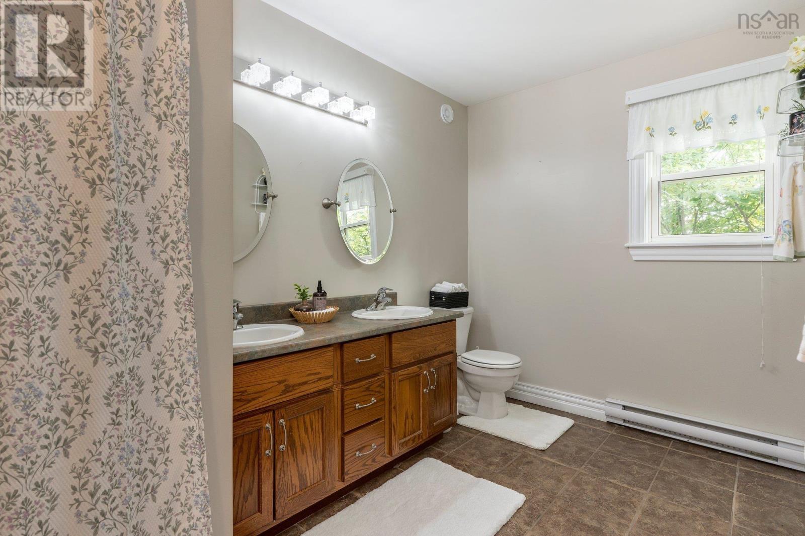 32 Halewood Drive Property Photo 29