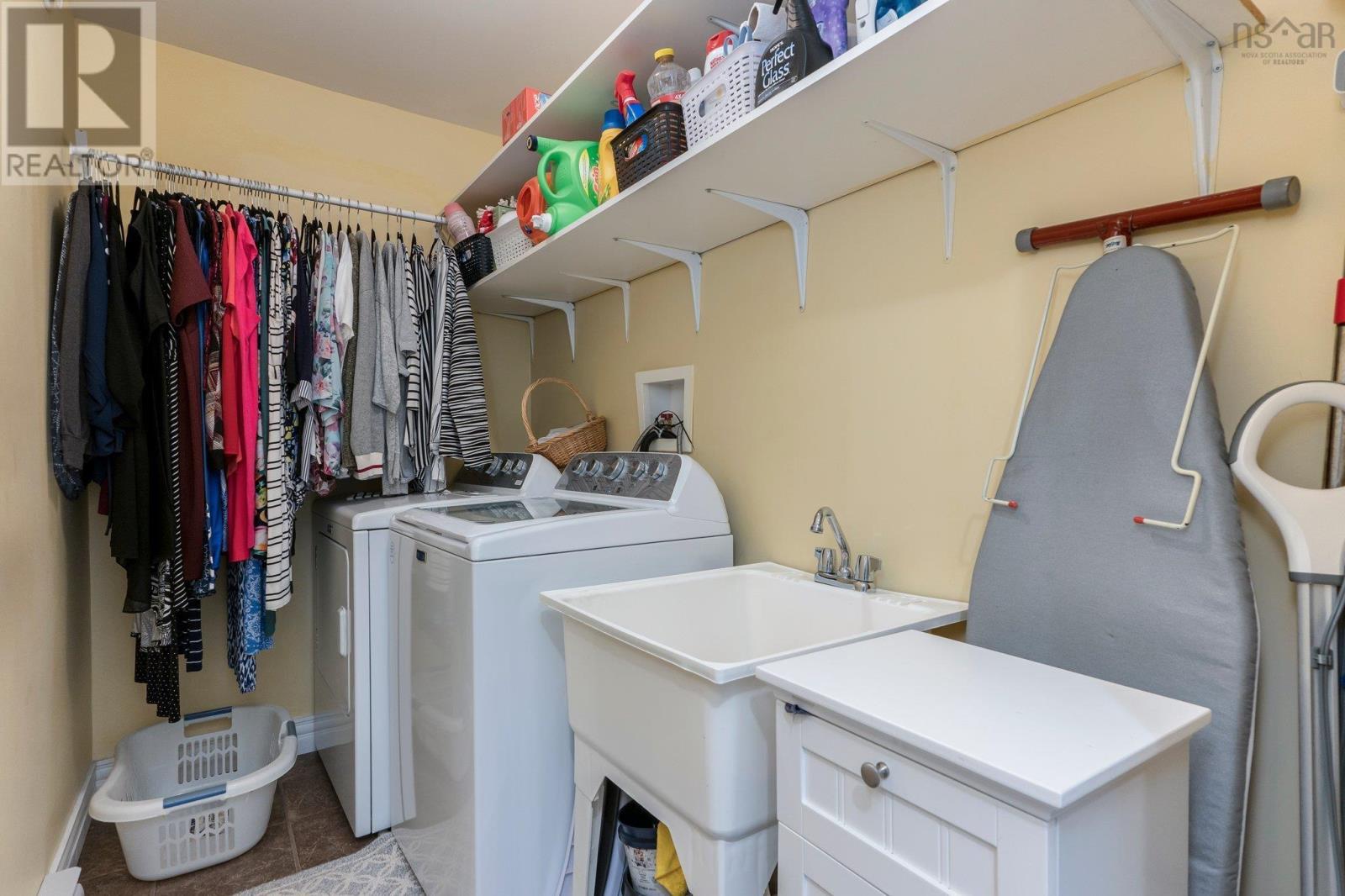 32 Halewood Drive Property Photo 30