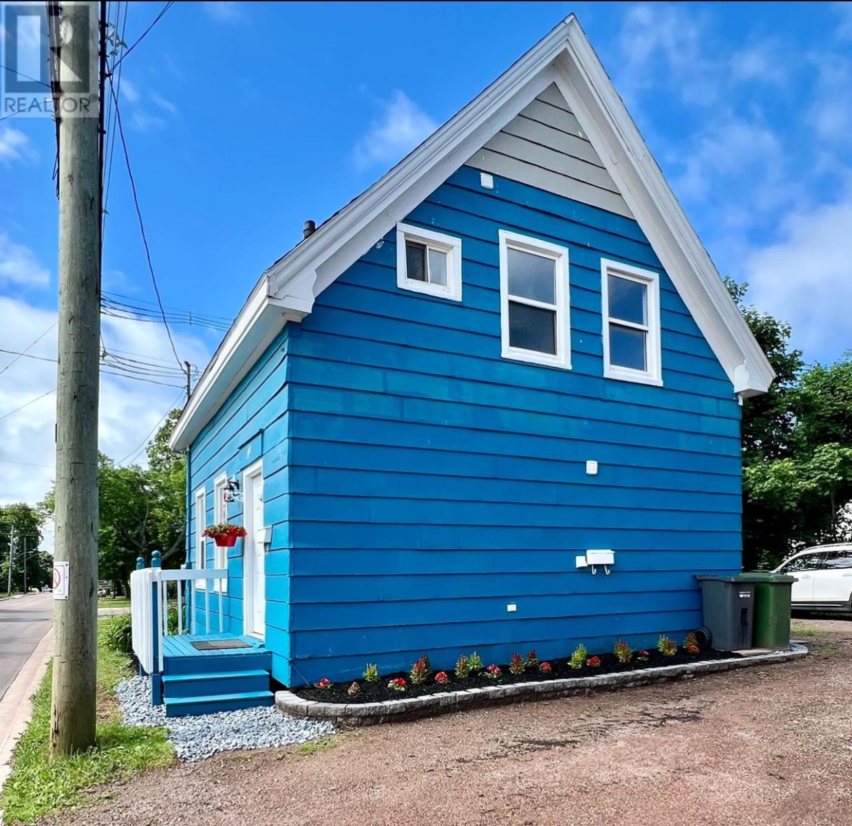 100 Granville Street Property Photo 3
