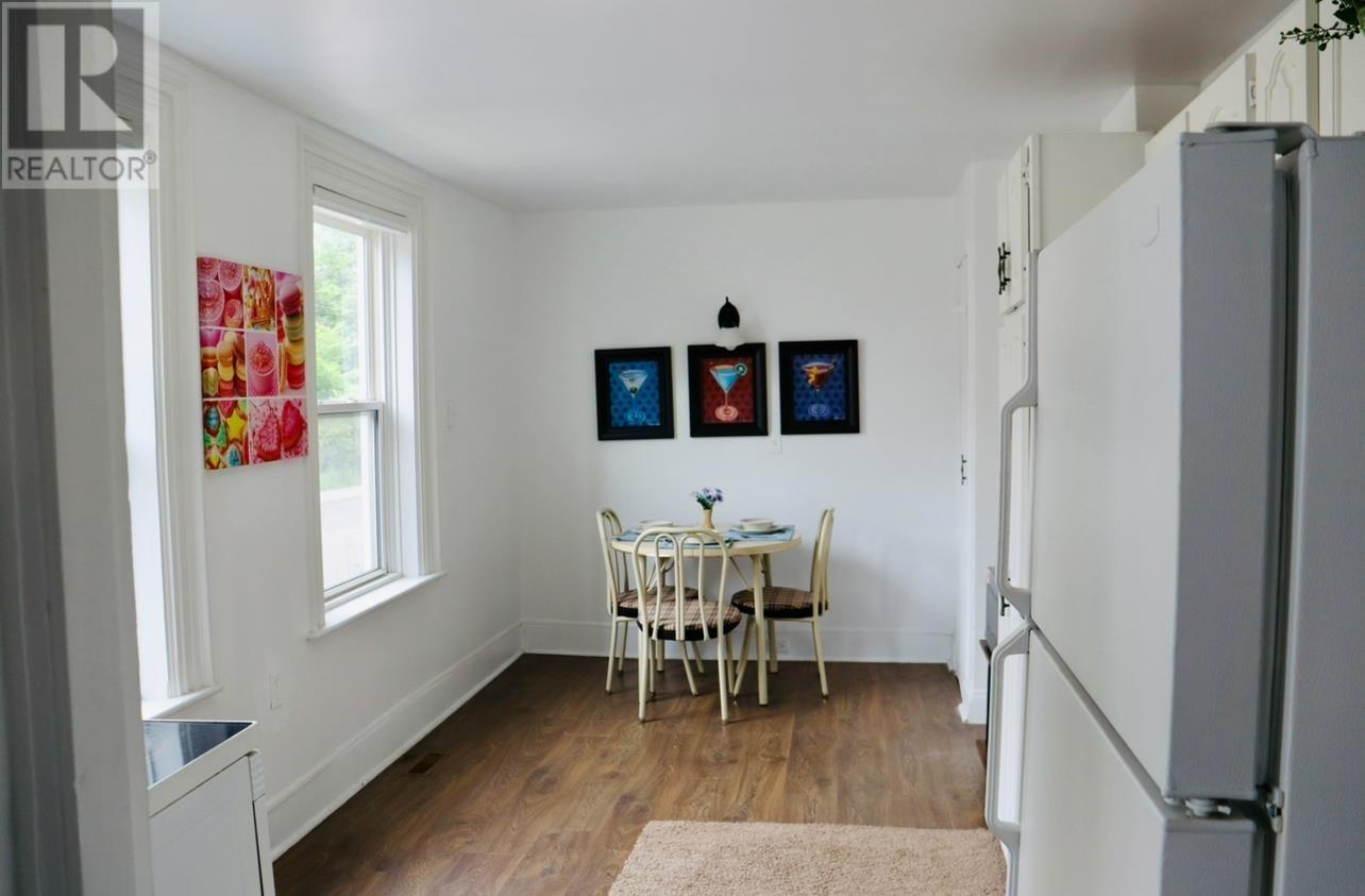 100 Granville Street Property Photo 5