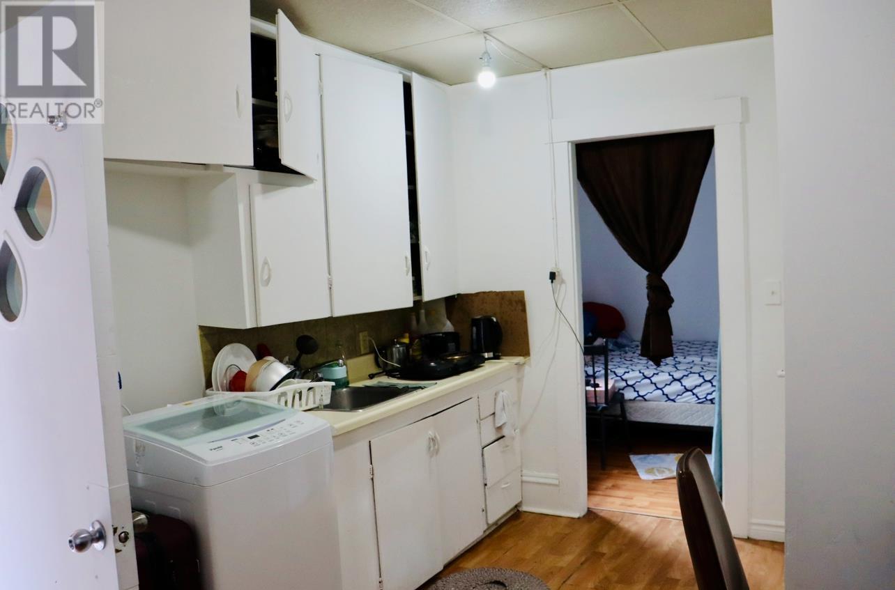 100 Granville Street Property Photo 7