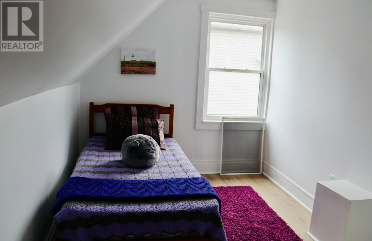 100 Granville Street Property Photo 14