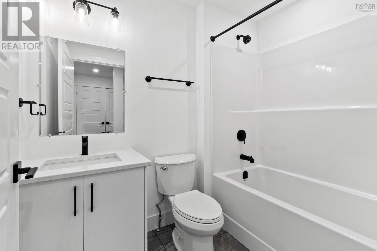 1525 King Street Property Photo 12