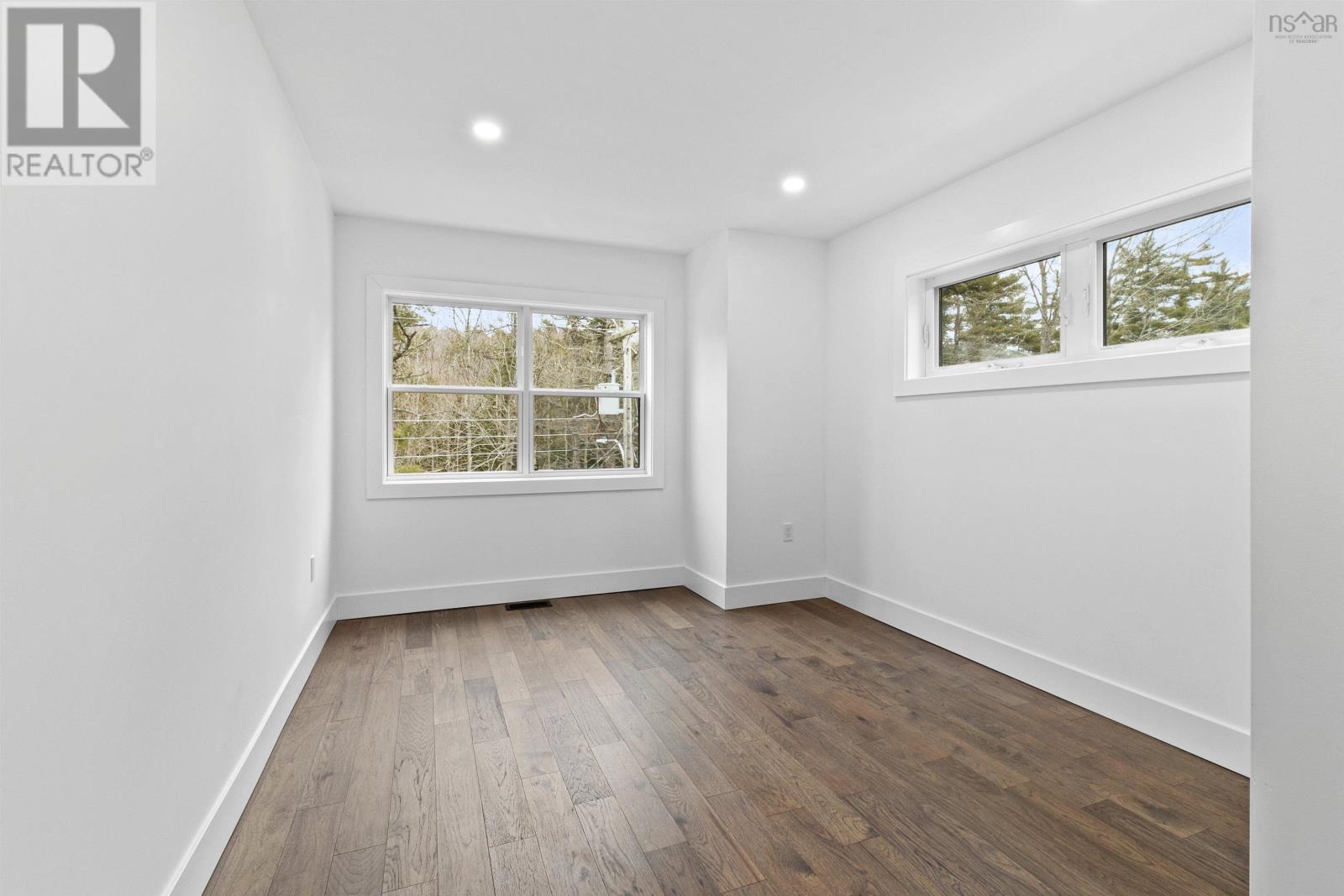 1525 King Street Property Photo 13