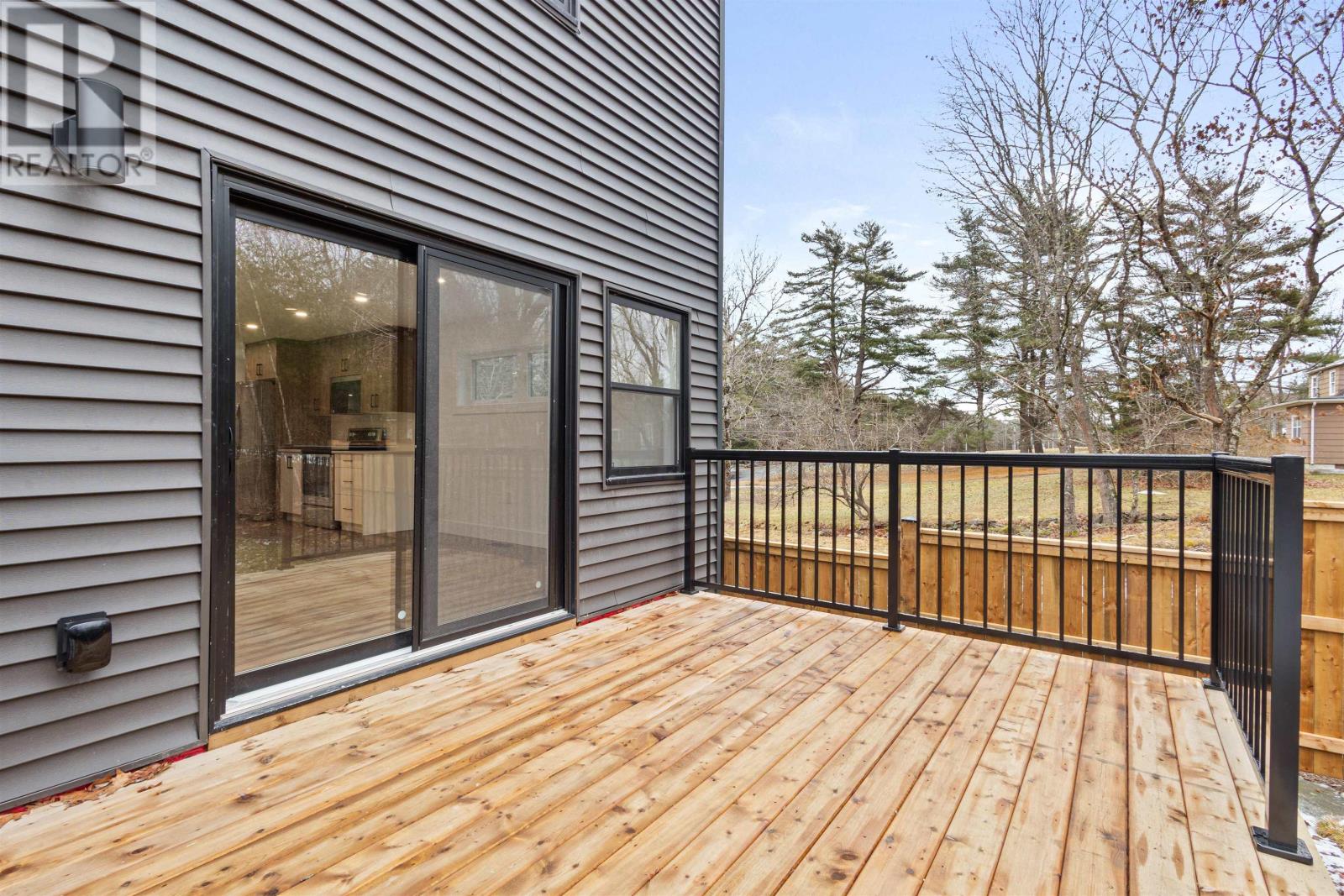 1525 King Street Property Photo 18