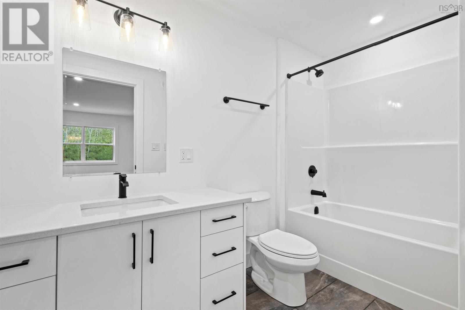 1523 King Street Property Photo 15