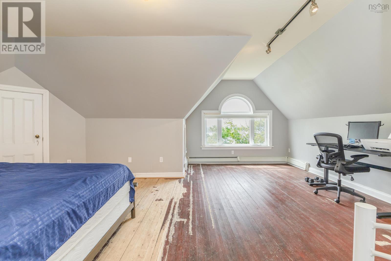 52 Beeches Road Property Photo 39
