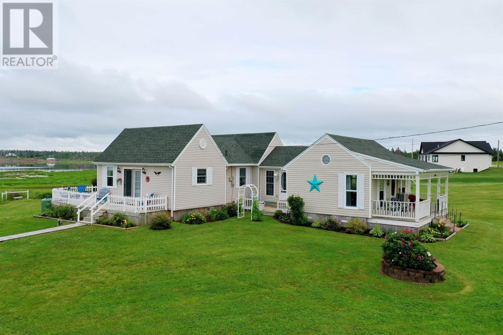 36 Dunes View Drive Property Photo