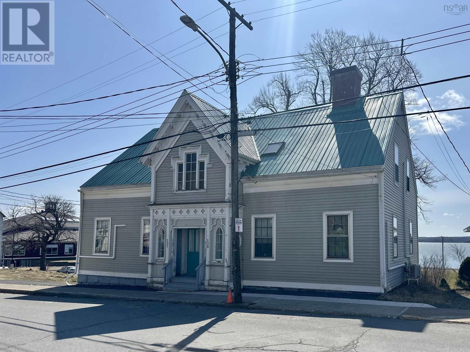 137-139 Water Street Property Photo 1