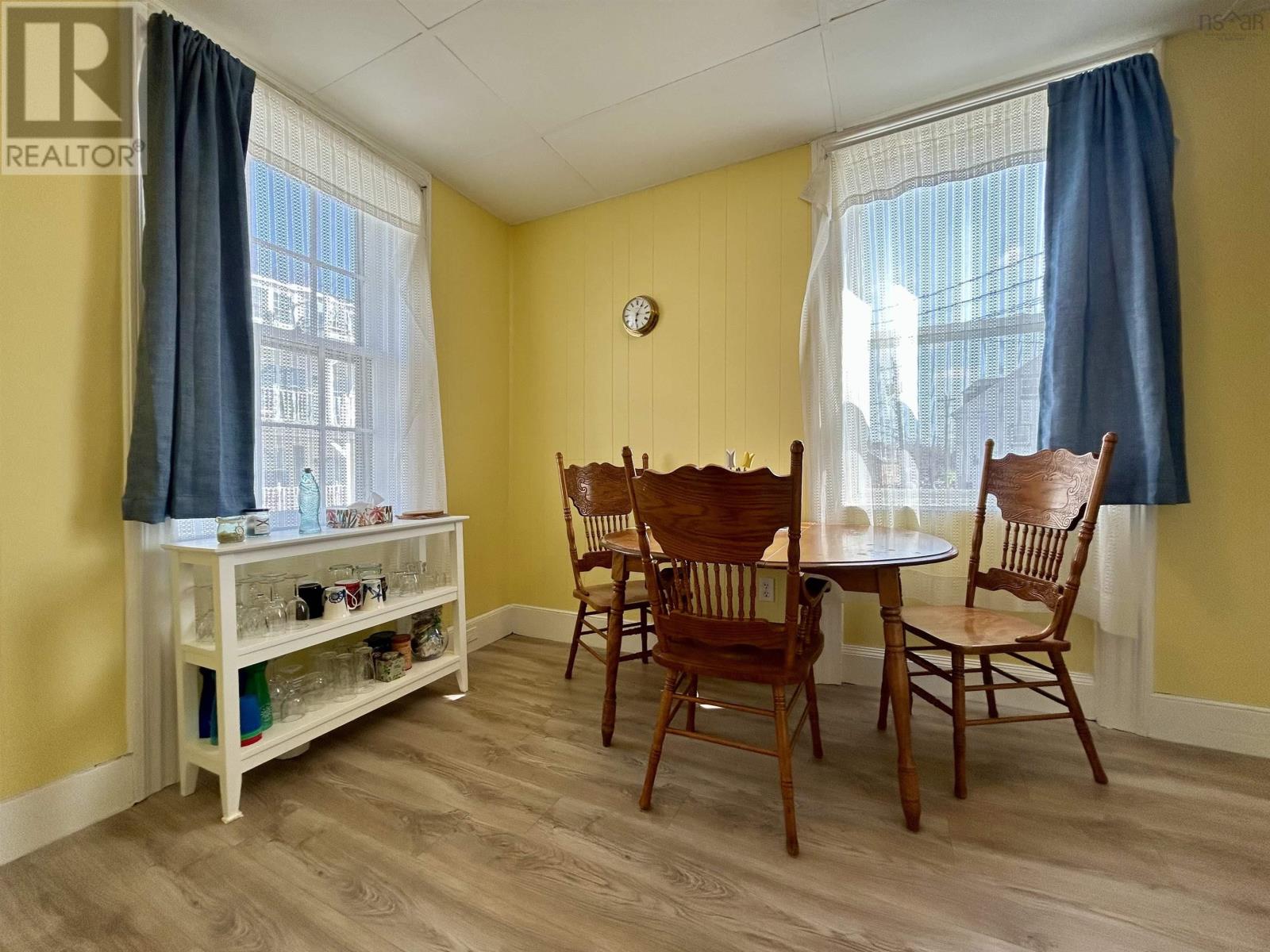 137-139 Water Street Property Photo 10