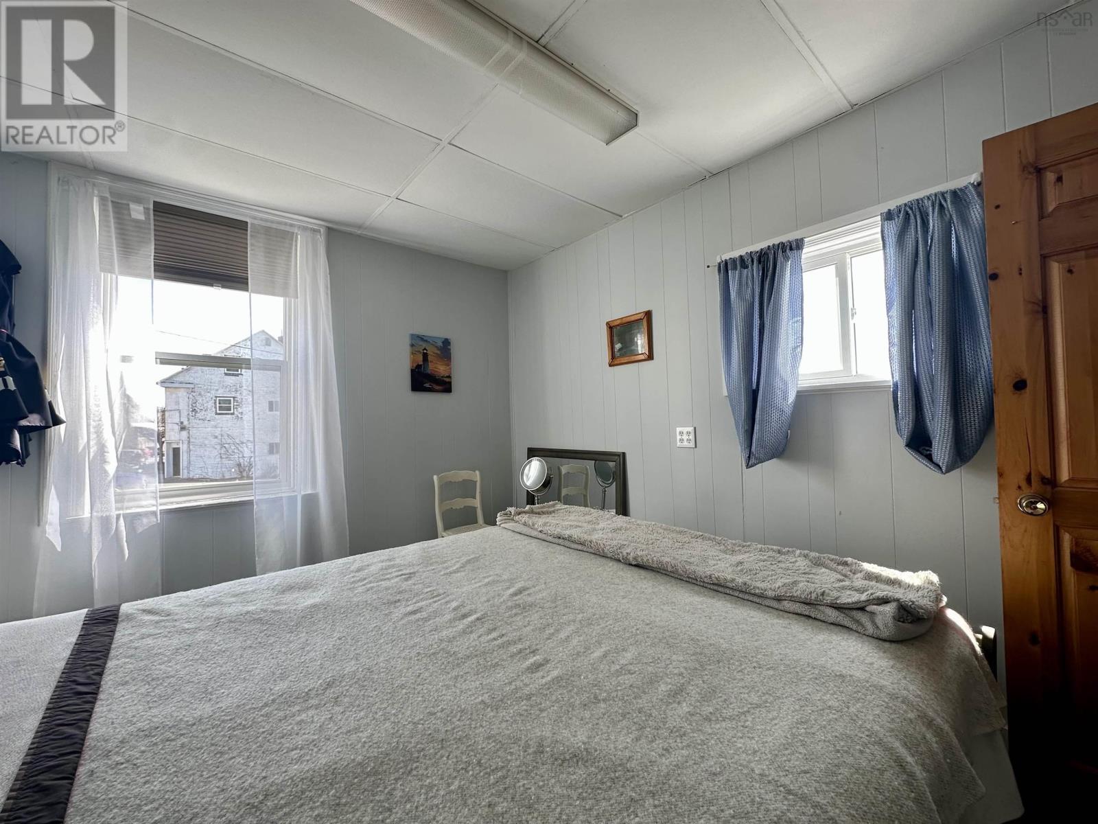 137-139 Water Street Property Photo 15