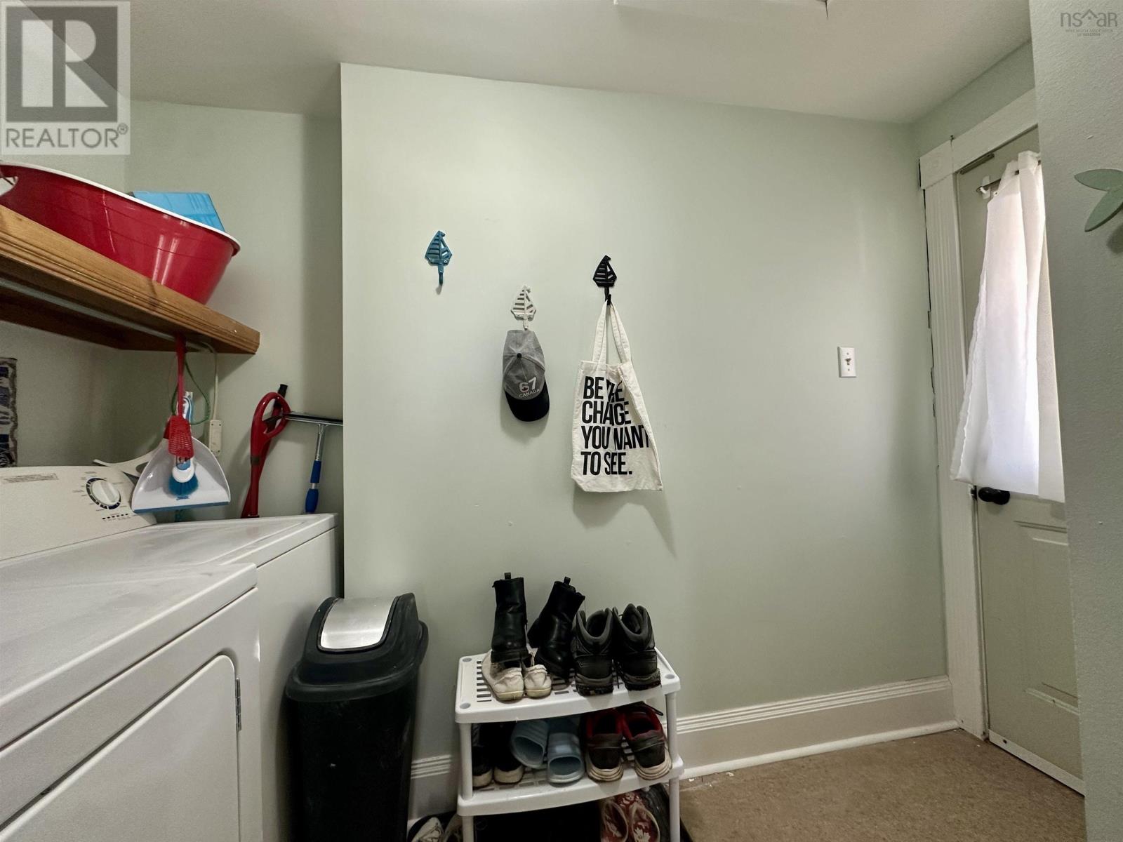 137-139 Water Street Property Photo 18
