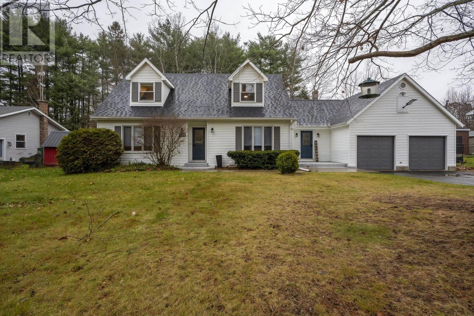 1558 Meghan Drive Property Photo 2