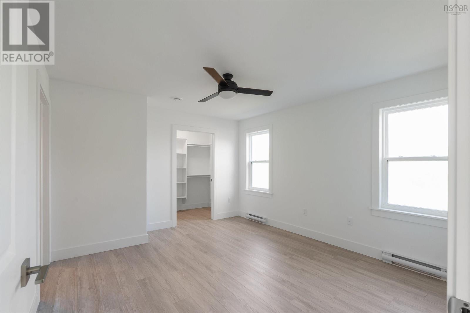 8 Elizabeth Avenue Property Photo 17