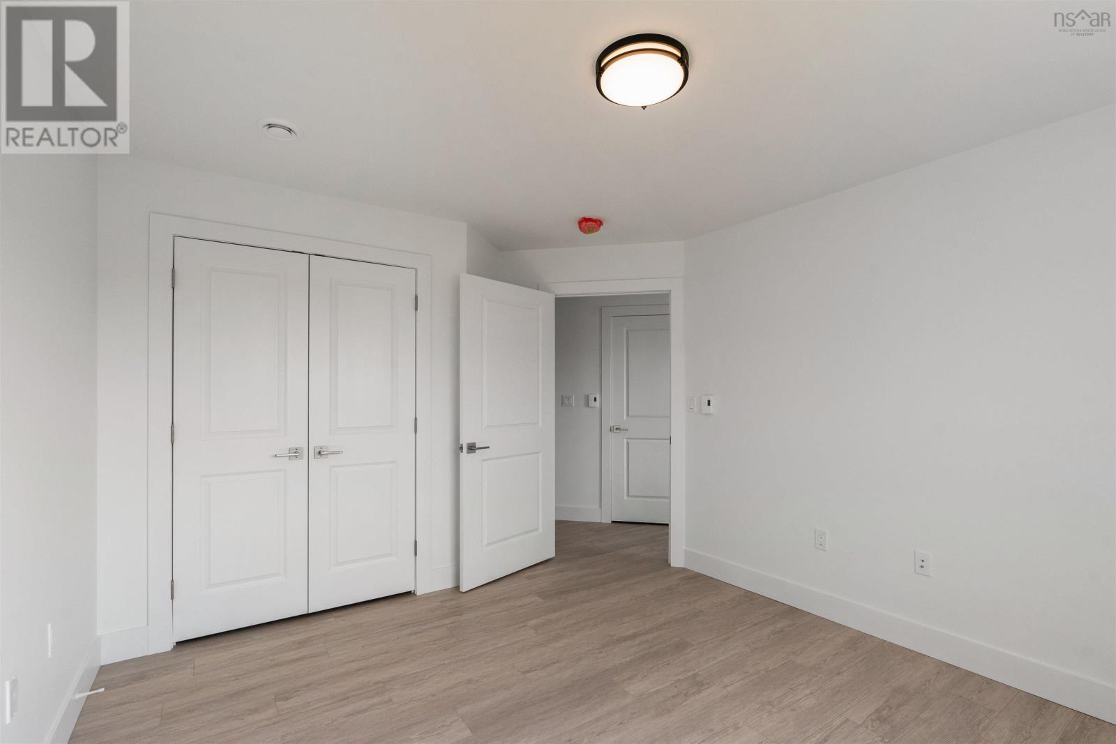 8 Elizabeth Avenue Property Photo 22