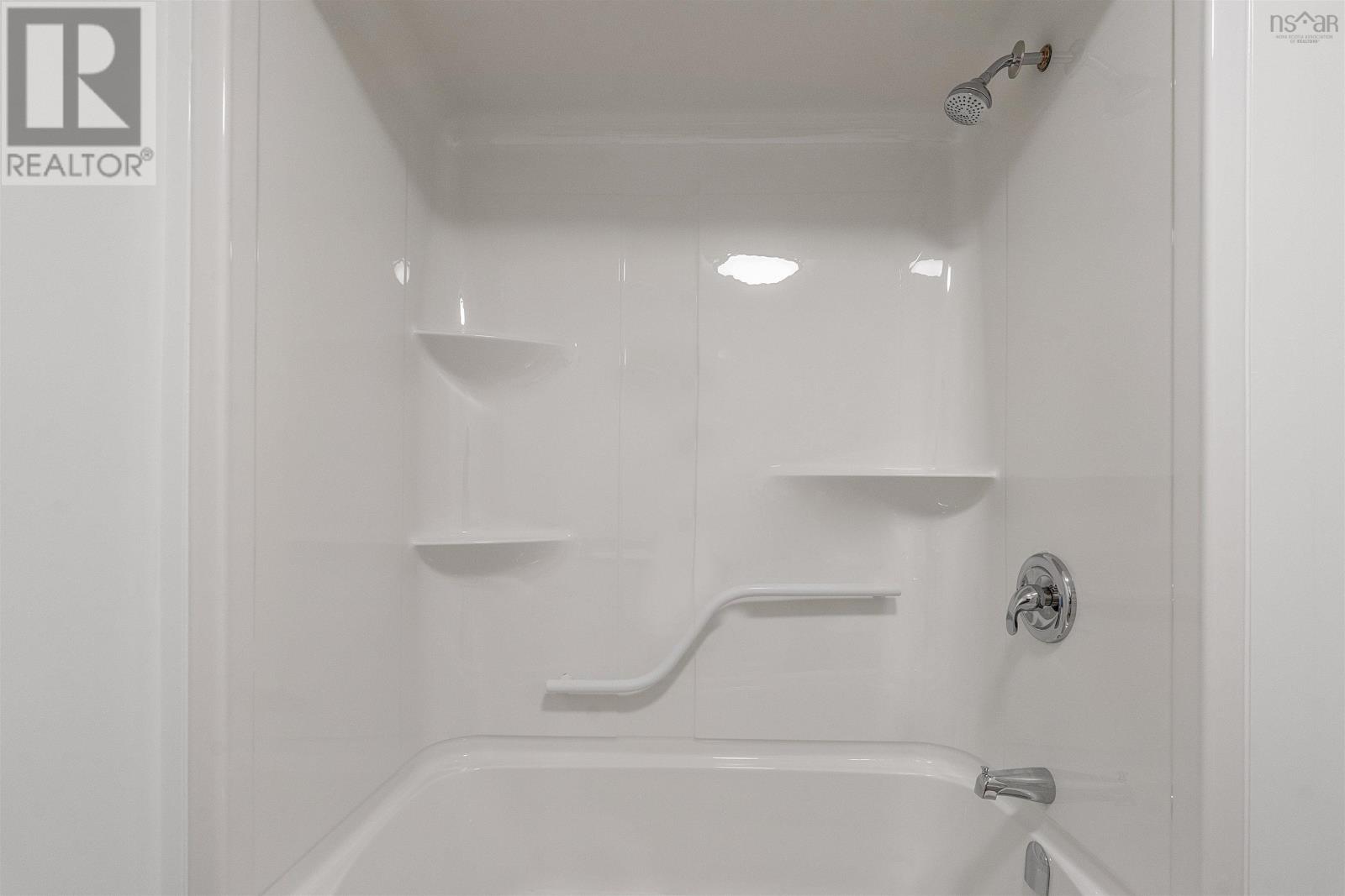 8 Elizabeth Avenue Property Photo 24