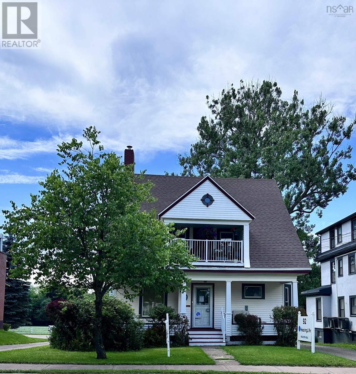92 Willow Street Property Photo 1