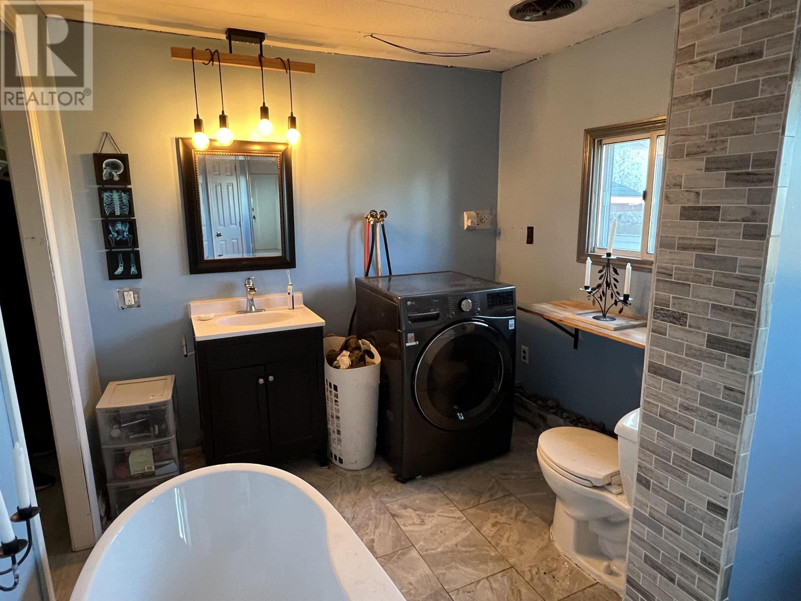 8235 Shore Road Property Photo 12