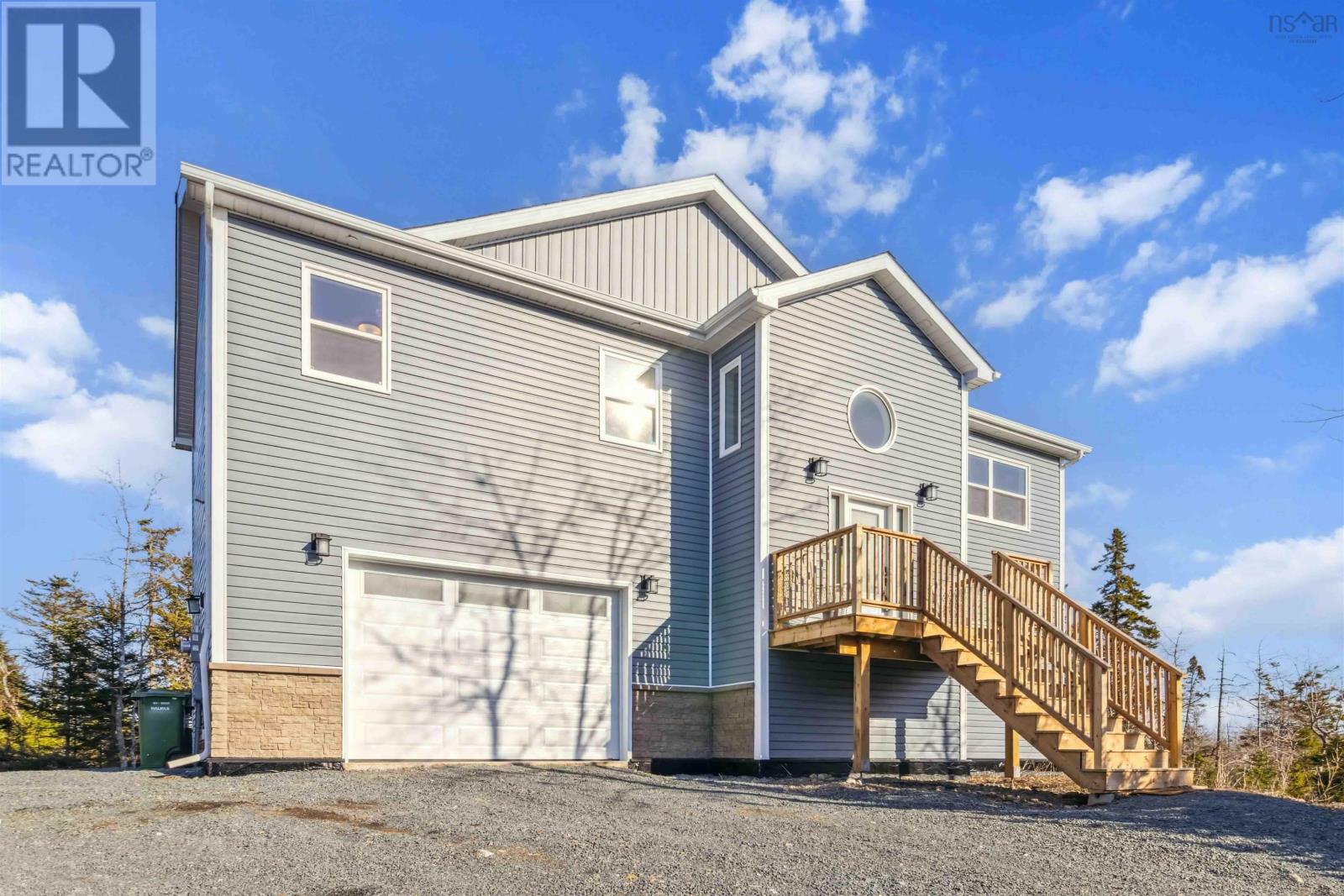 35 Maggies Landing Property Photo 2