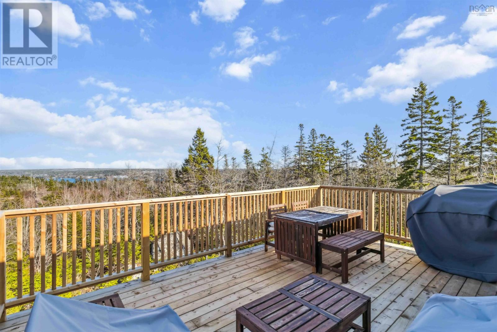 35 Maggies Landing Property Photo 26