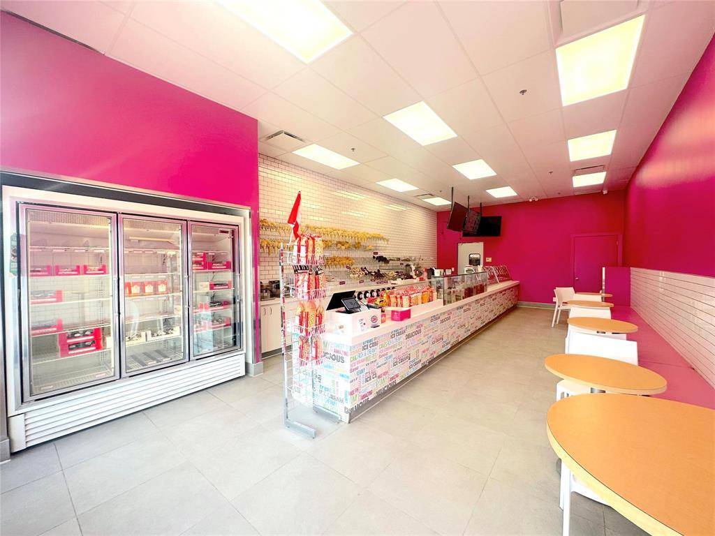 180 1600 Kenaston Boulevard Property Photo 1