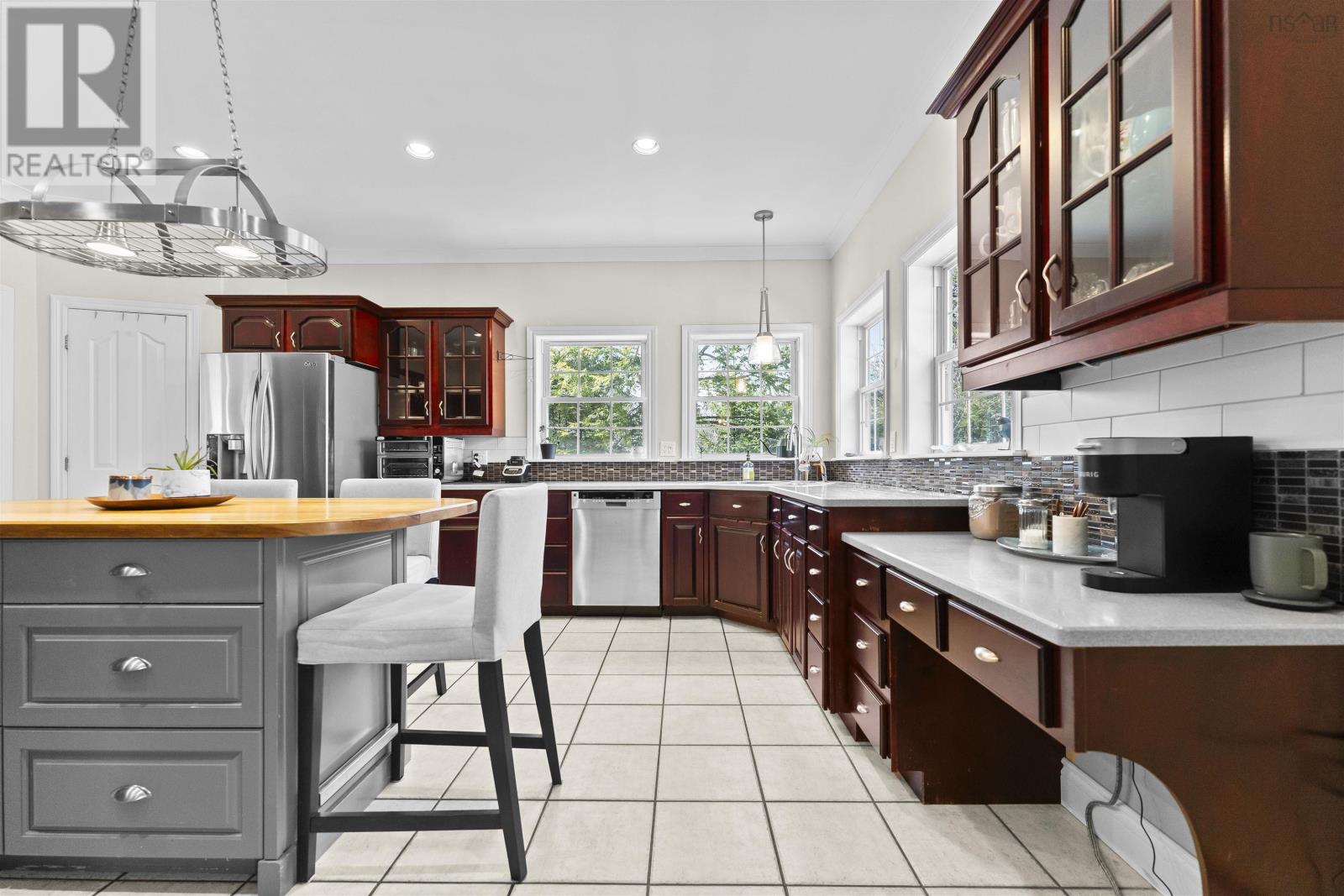 142 Glen Arbour Way Property Photo 17