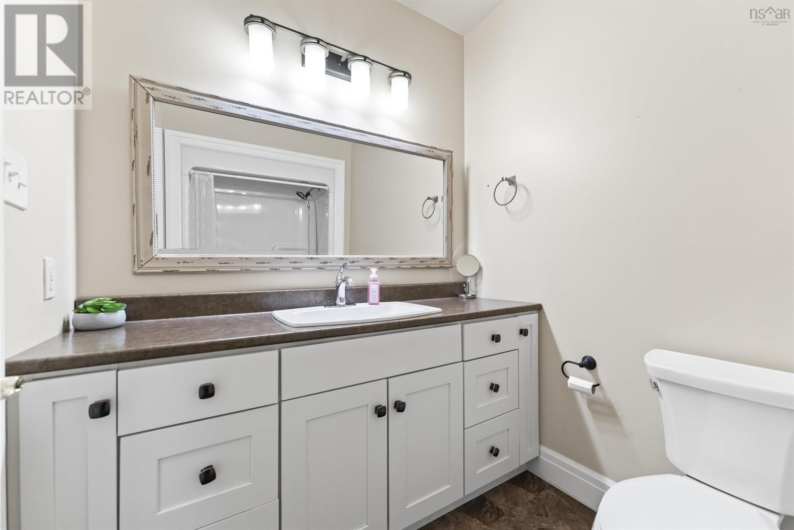 142 Glen Arbour Way Property Photo 39