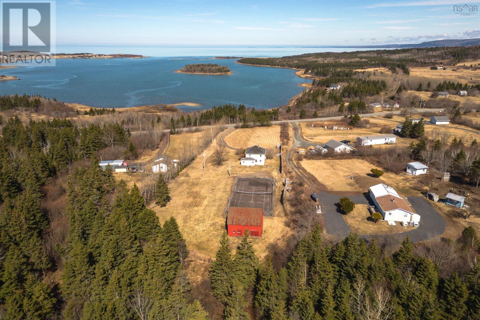 12892 Highway 4 Property Photo 6