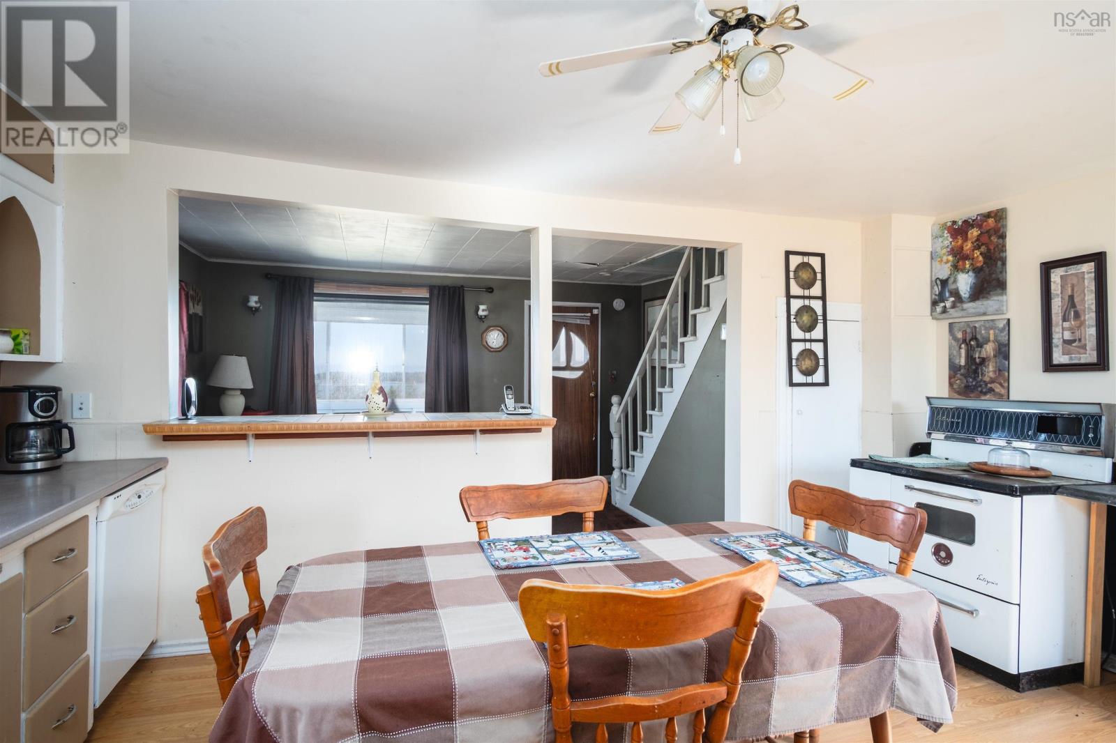 12892 Highway 4 Property Photo 17
