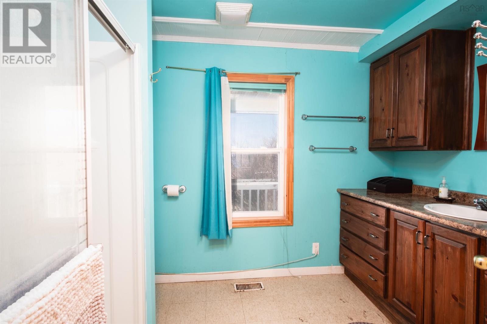 12892 Highway 4 Property Photo 29
