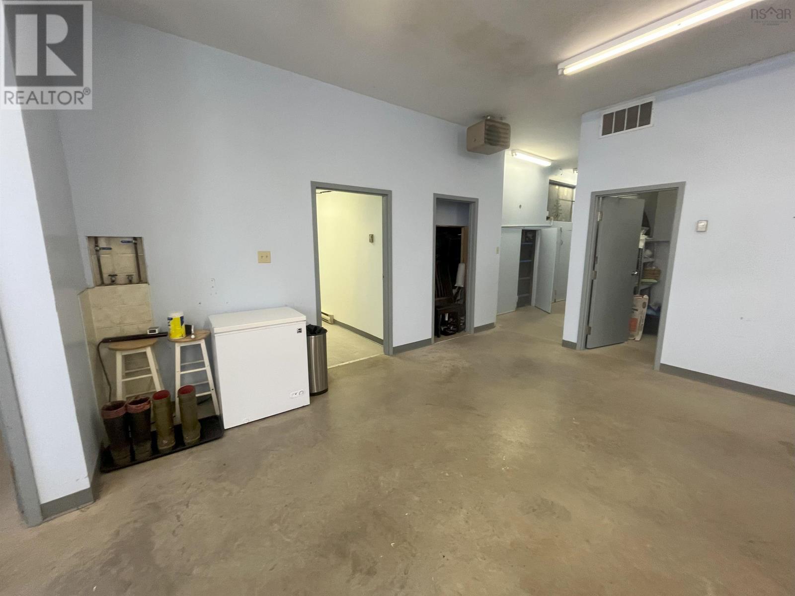 6858 Highway 105 Property Photo 24