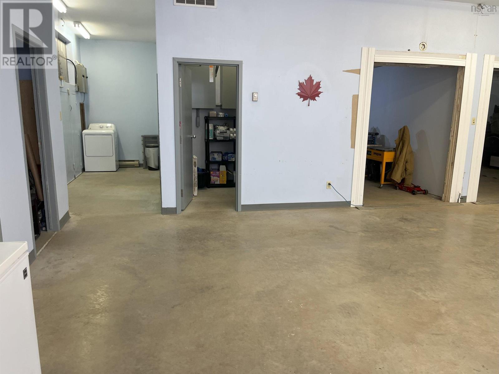 6858 Highway 105 Property Photo 34